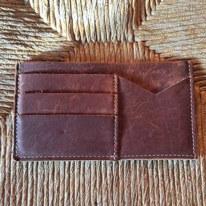HOLTZ made in America Elegant Brown Leather Card and cash Holder